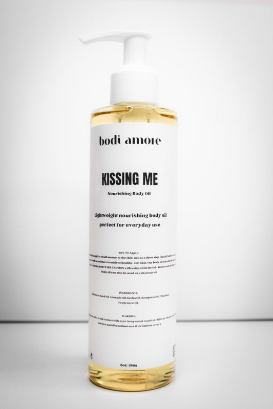 KISSING ME BODY OIL